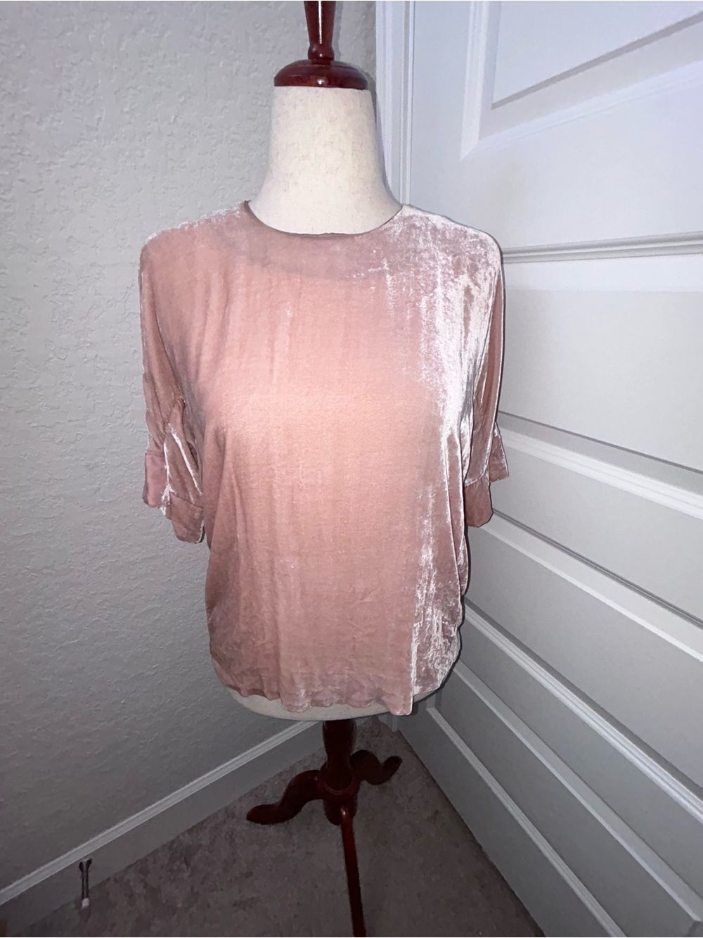 J BRAND Daisy Velvet Short Sleeve Blouse Shirt Top